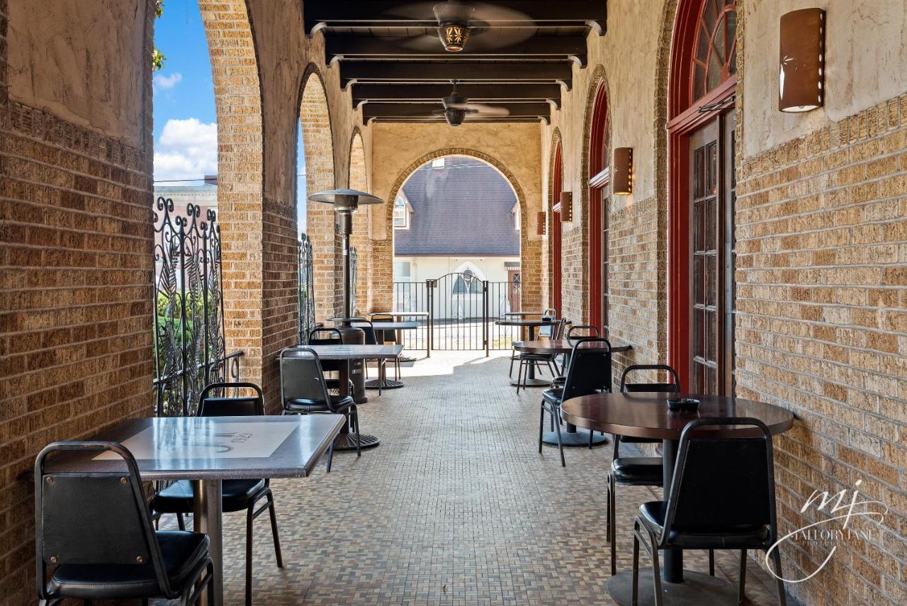 Hotel Seville Harrison Exterior photo