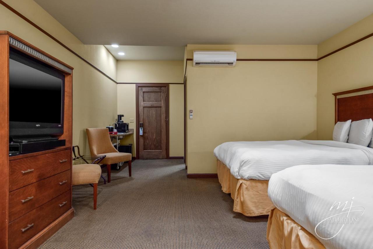 Hotel Seville Harrison Exterior photo